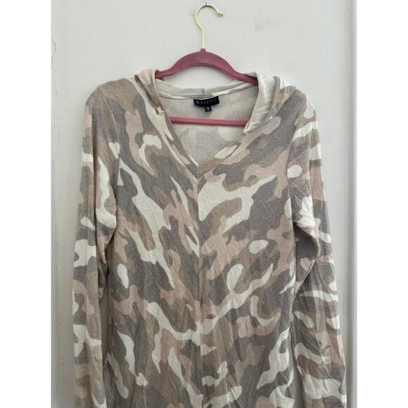 BOBEAU Women's Camo Lightweight Hooded Sweater | Size Medium - Picture 2 of 4